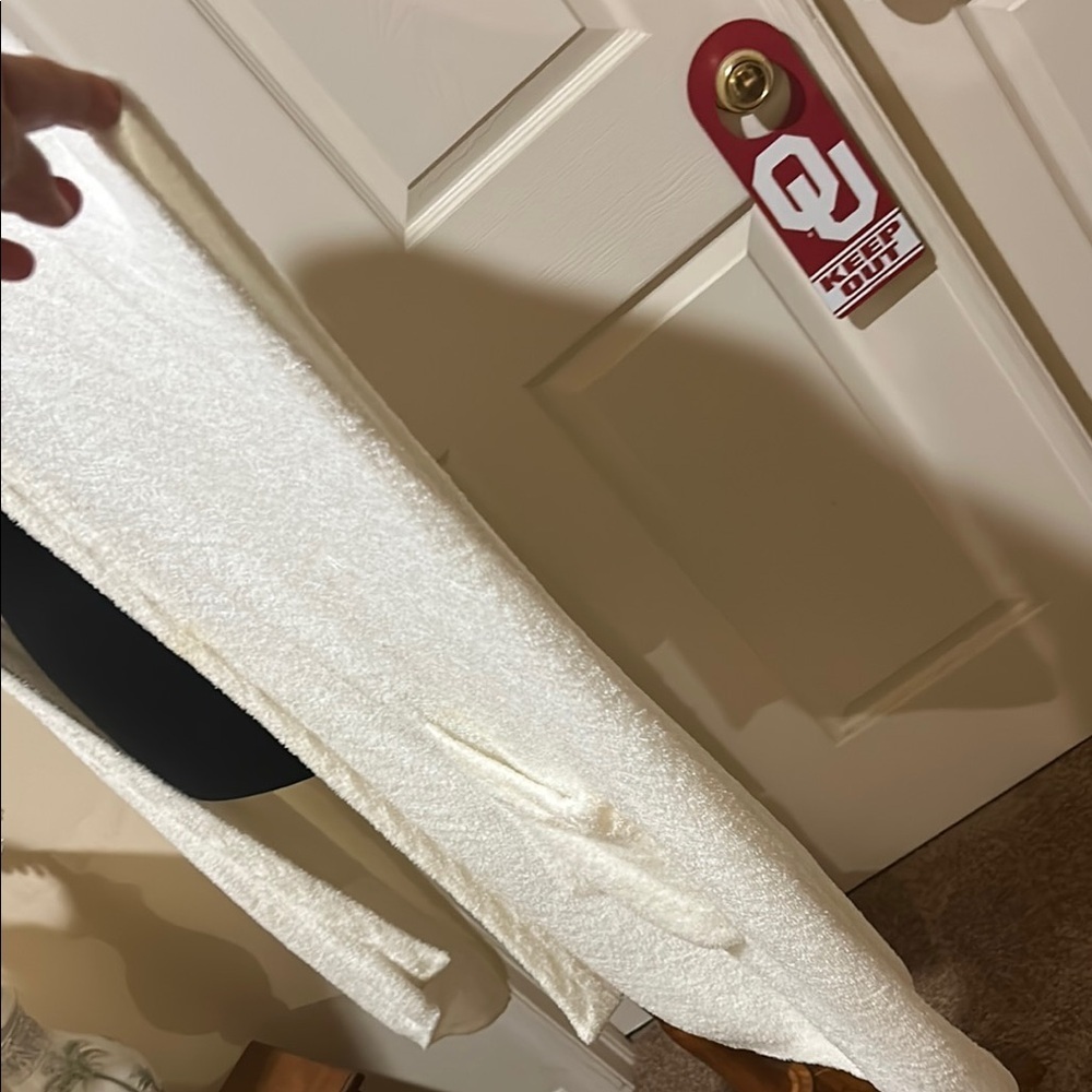 Soma Soft White Knit Wrap - Picture 3 of 8